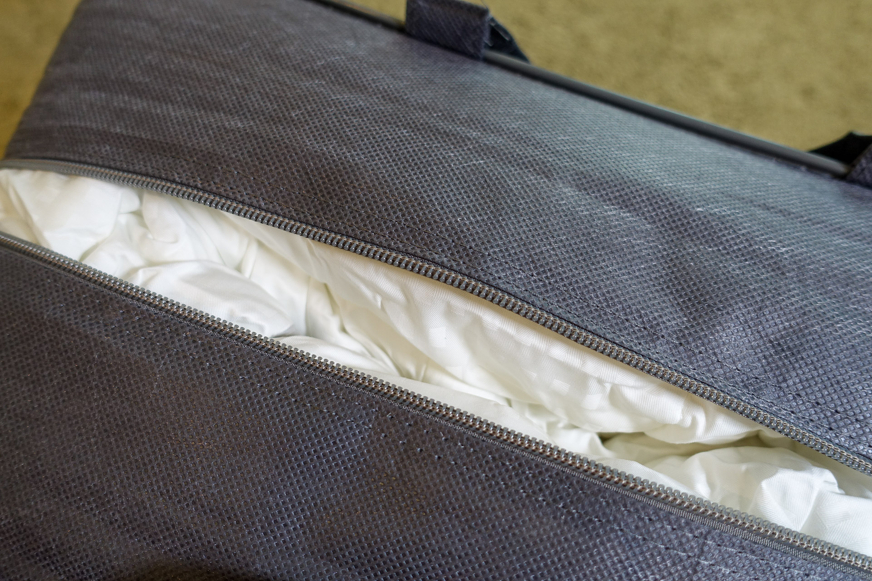 simba hybrid 3-in-1 duvet unpacking from storage bag